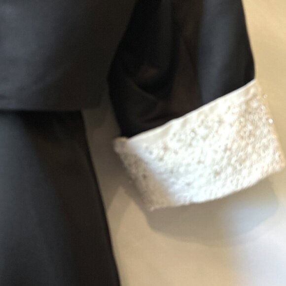 David's Bridal 2pc SZ16 Black & White Satin Lace Beaded Formal Wedding Black Tie - Picture 9 of 12